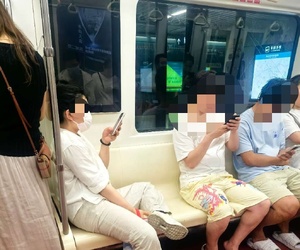 地铁遇到
