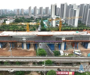 西安东站首个变截面连续梁浇筑完成，为架梁通道打通奠定基础