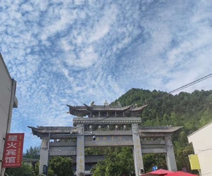 灵应台