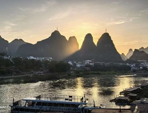 西安12位骑友千里长骑游桂林及贵州遵义等多处景点