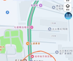 三中后面新慶巷西口路燈不亮