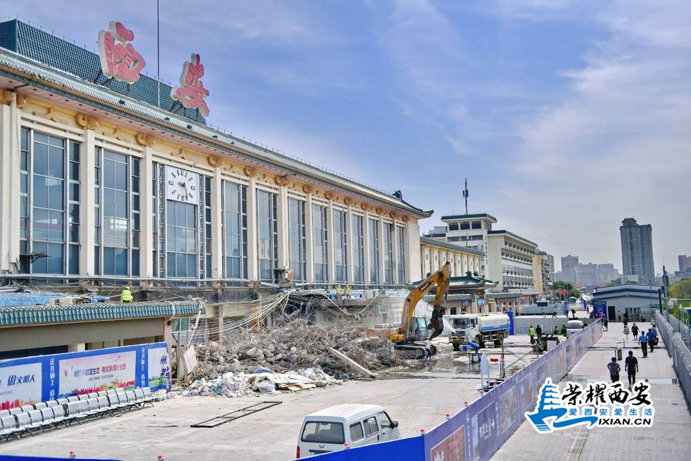西安火车站 严建设21.JPG