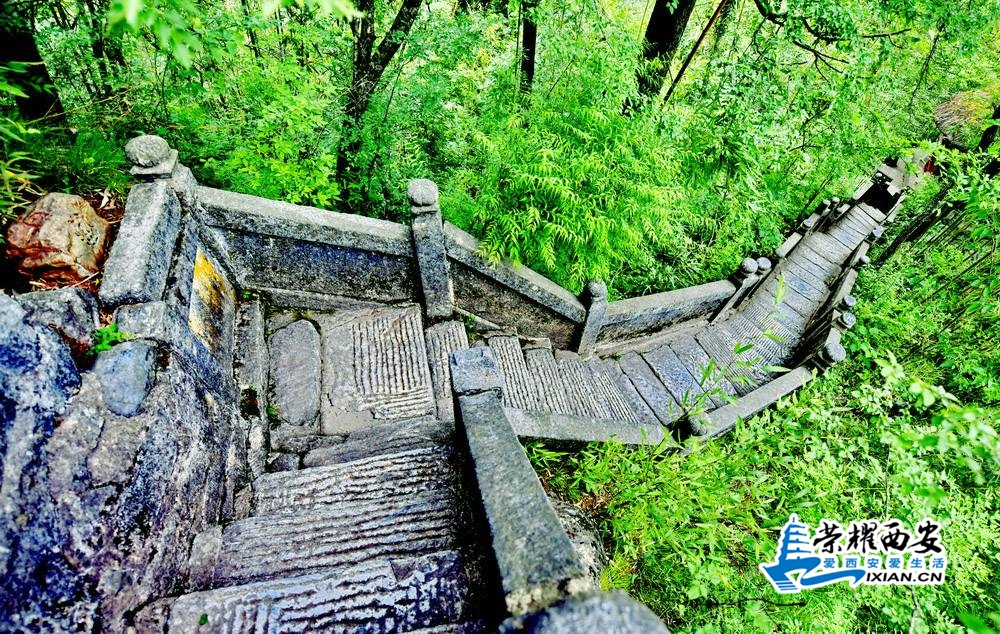 张良庙 严建设23.JPG