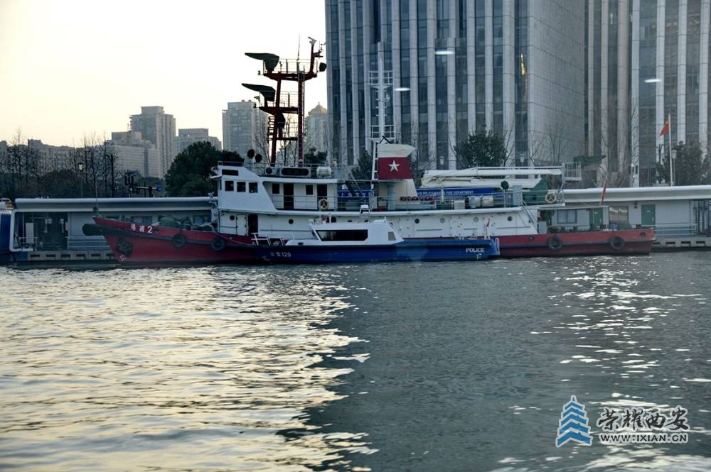 _外滩码头 严建设0013.JPG