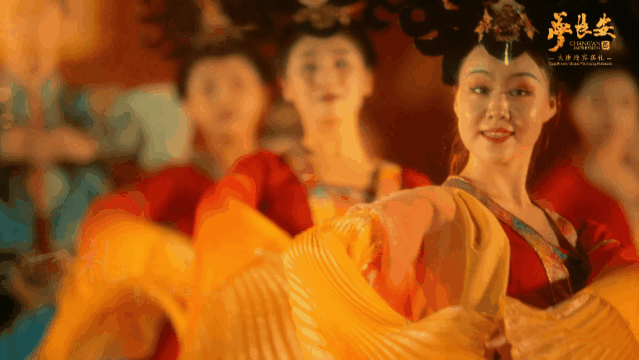 1a671a89g00qsb3ln00u5c000hr00a0m.gif