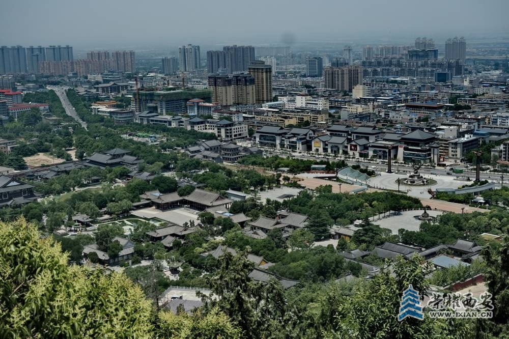 _华清宫广场 严建设16.JPG