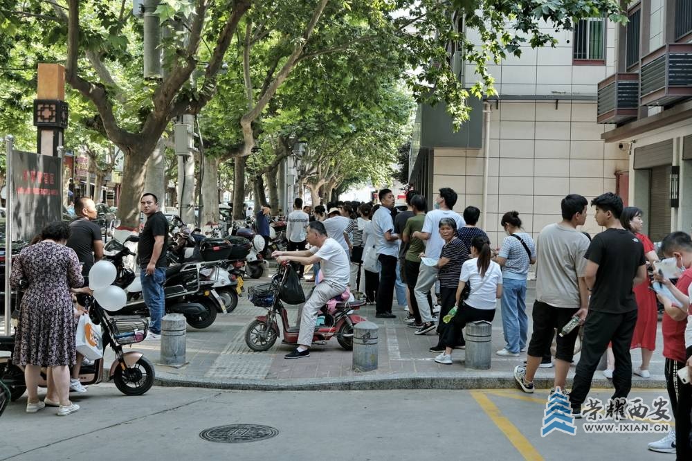 _临潼打疫苗 严建设0019.JPG