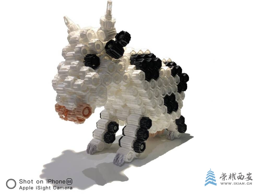 小瓶盖拼装积木乐高类拼装作品交通工具优秀作品榫卯积木盖子小瓶盖积木奶牛.jpg