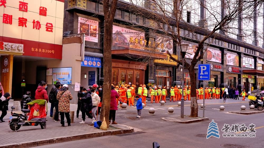 做核酸 严建设13.JPG