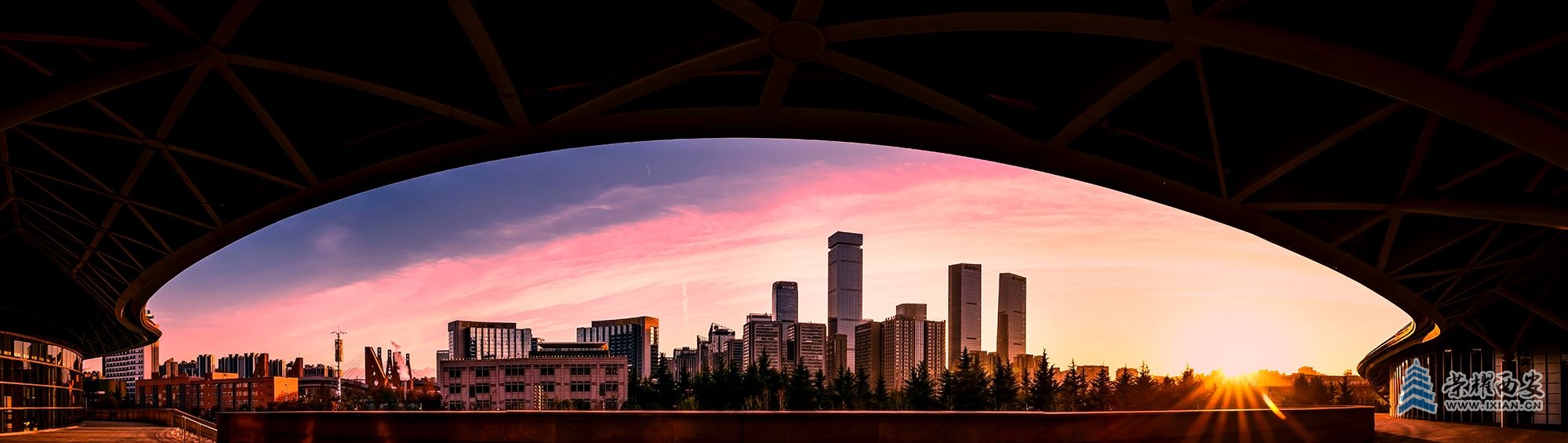 图1-放眼看世界-王莉-13571892219-.jpg