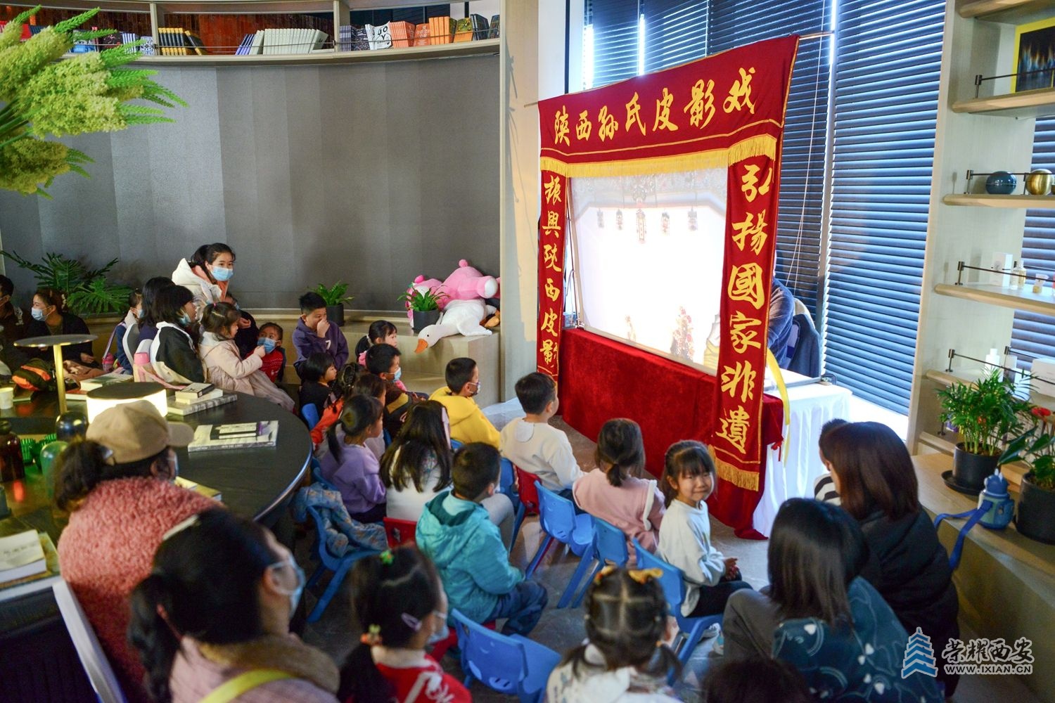 万科皮影3.jpg