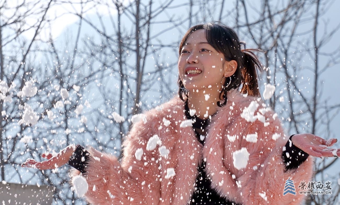 -美女 严建设1.JPG