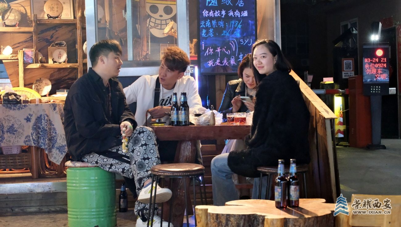 -双桥夜市风情街13.JPG