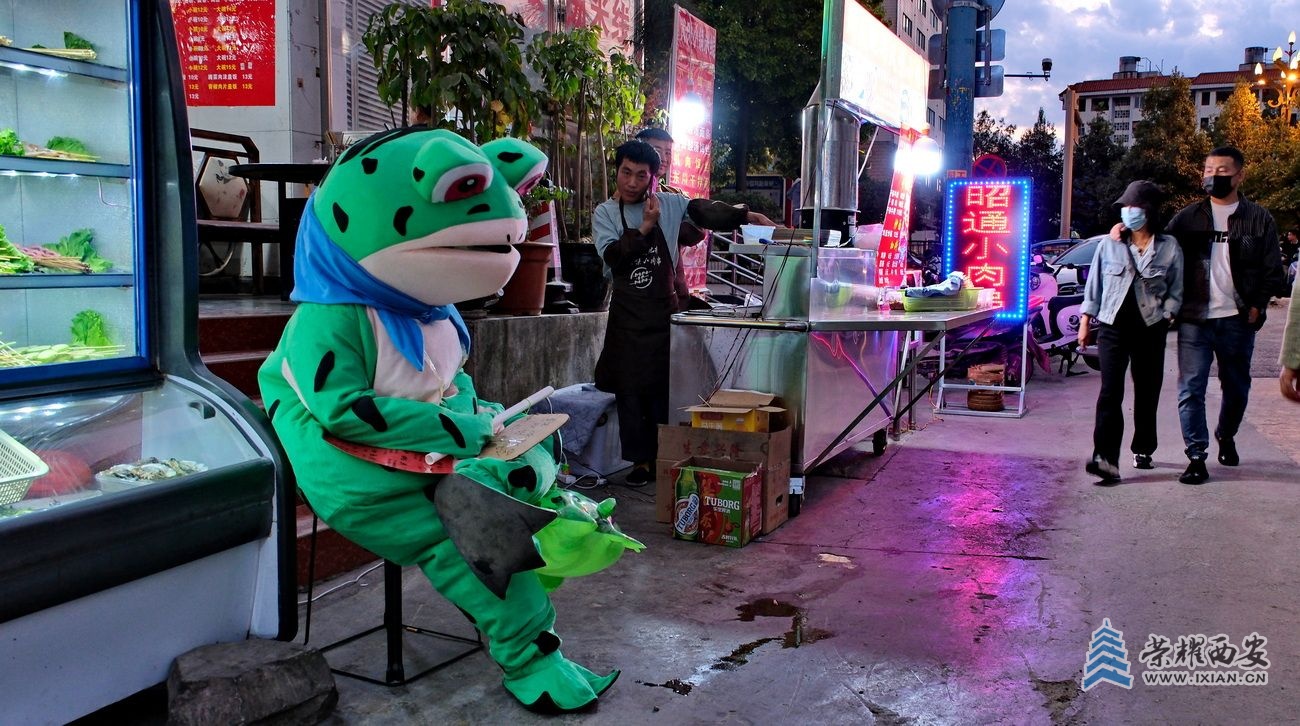 -双桥夜市风情街20.JPG
