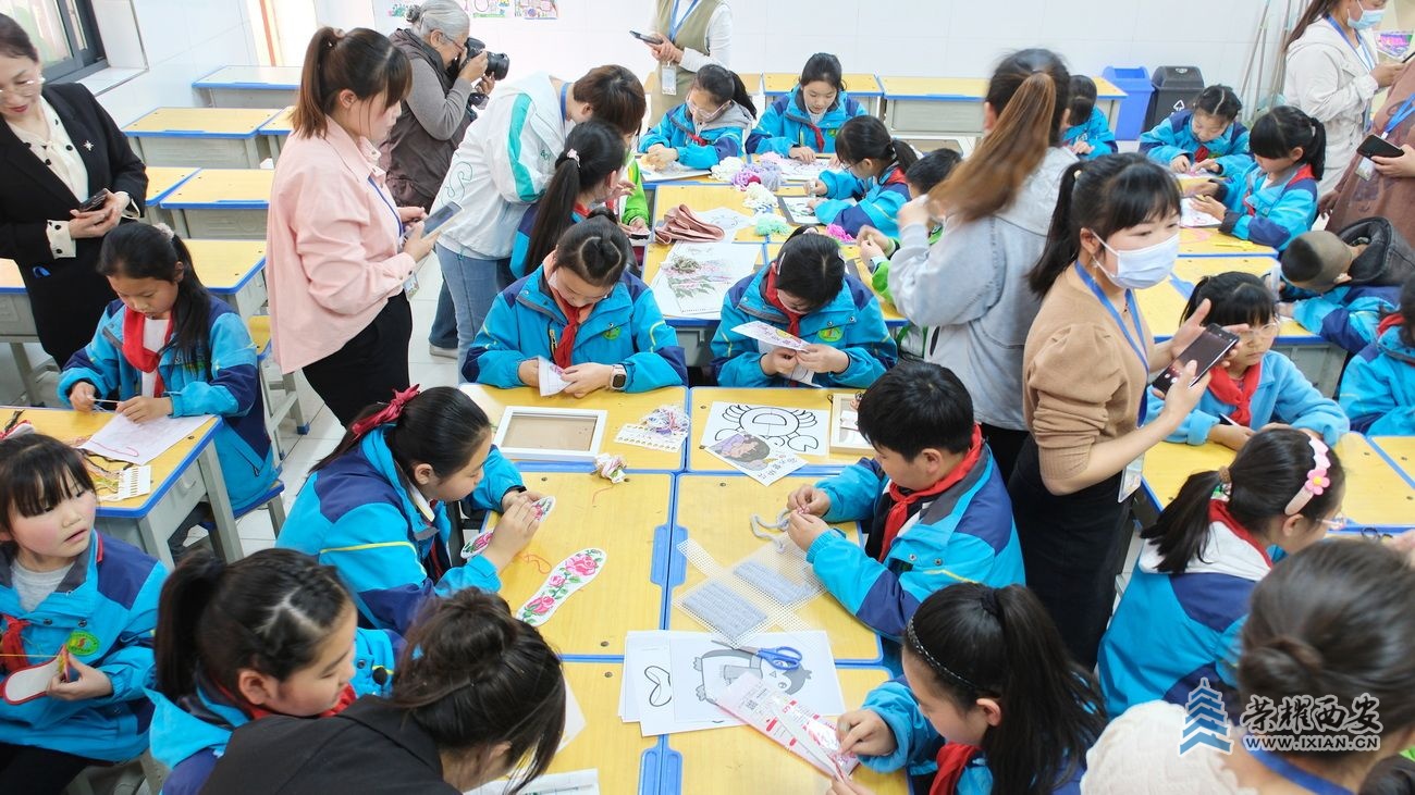 -三里镇中心学校062.JPG
