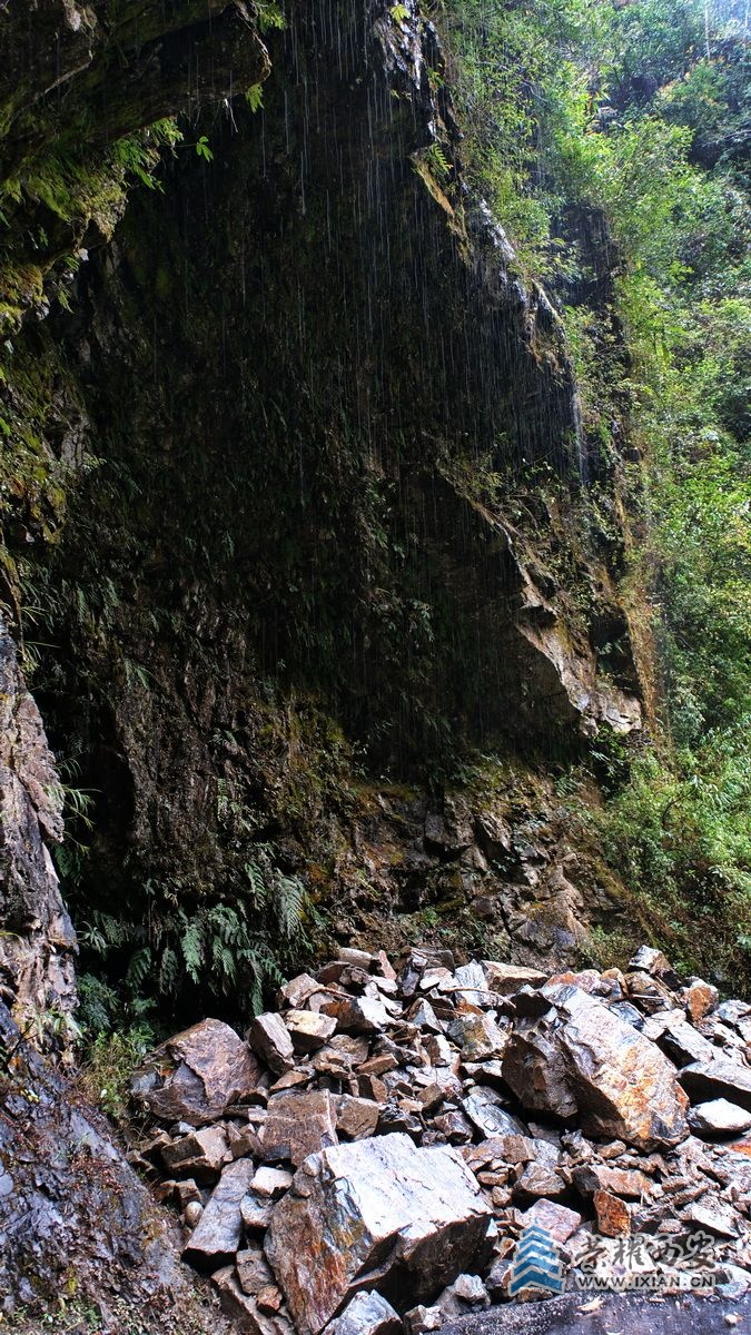独龙江塌方033.JPG