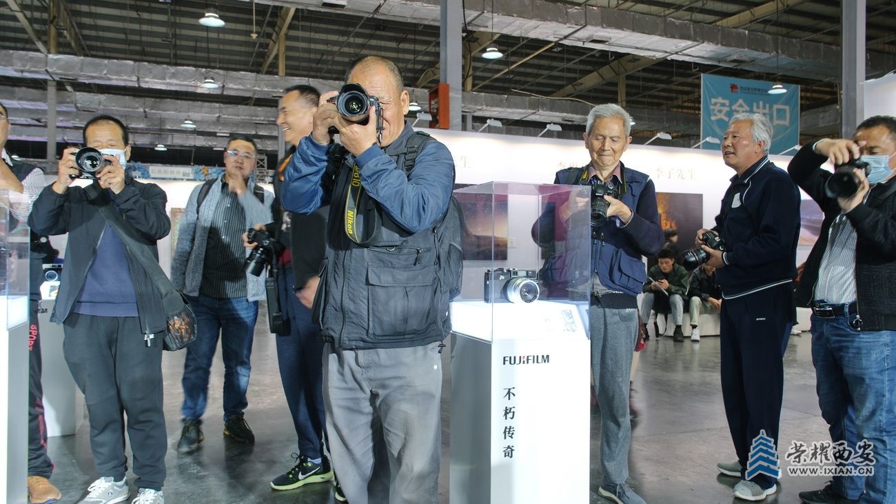 严建设42.JPG