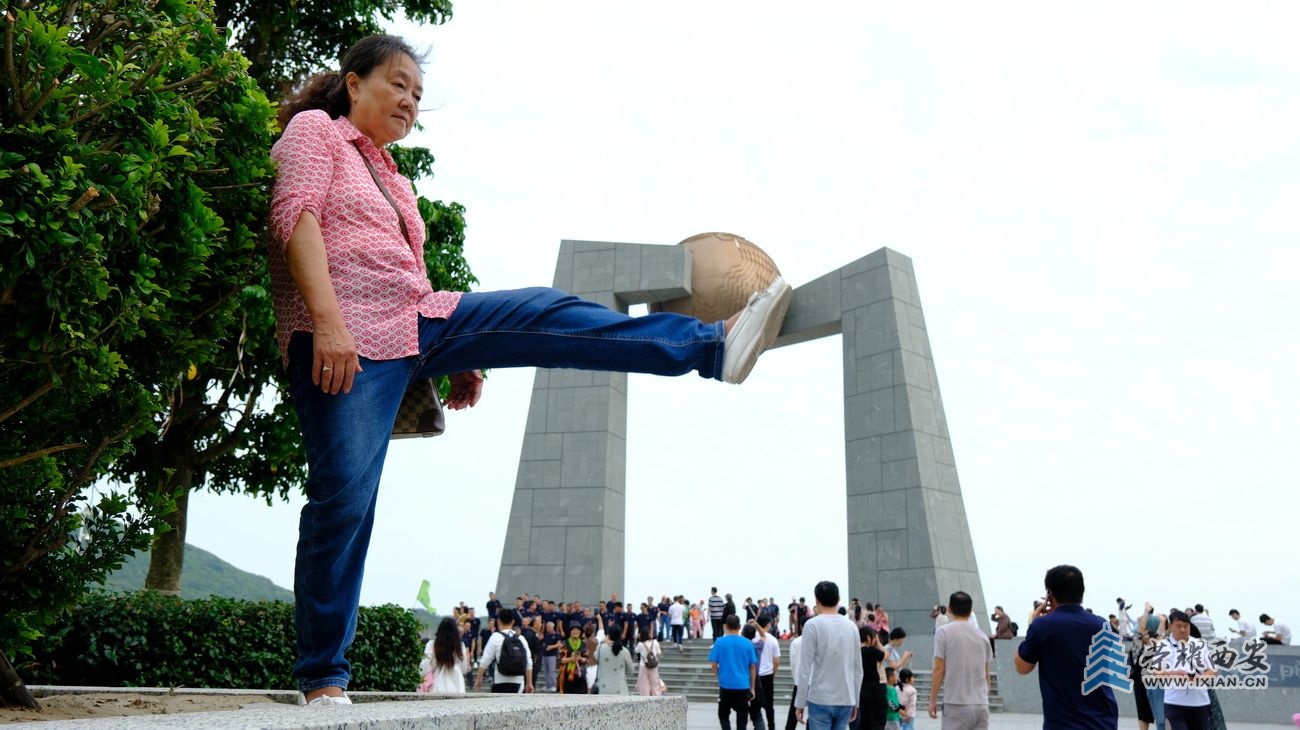 北回归线广场003.JPG