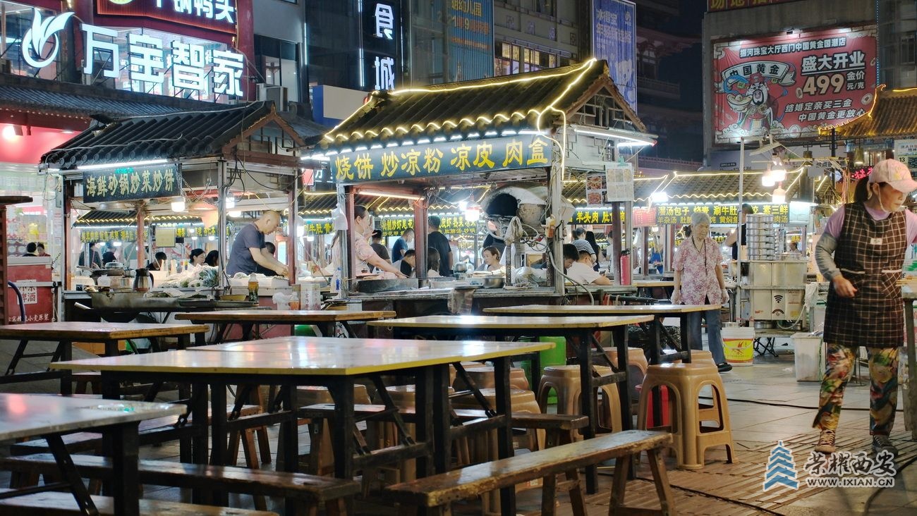 开封鼓楼夜市030.JPG