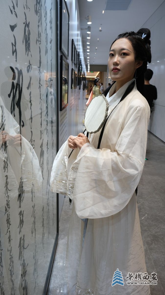 严建设书法11.JPG