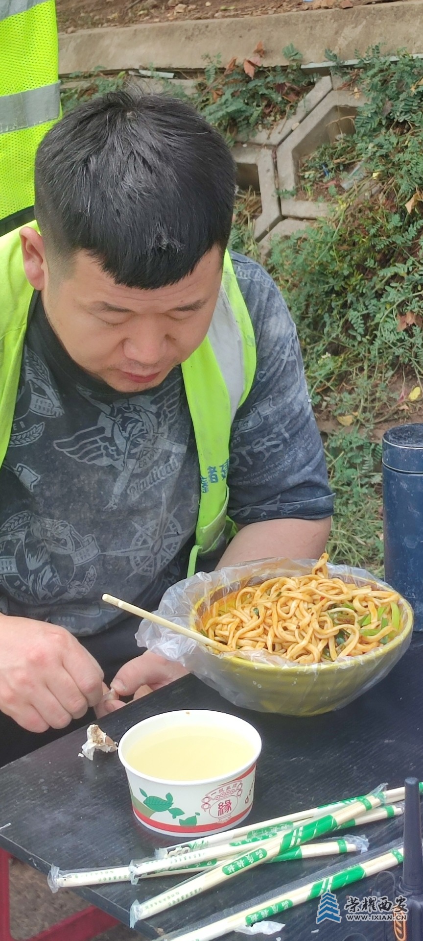 894c6108383aa10878d483e56f1fd2d8.jpg