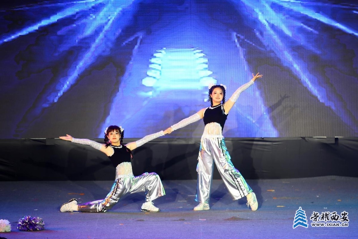 f090fce0ed034a9a9855e5acc6cfdee3~tplv-tt-origin-web:gif.jpeg?_iz=58558&from=article.jpg