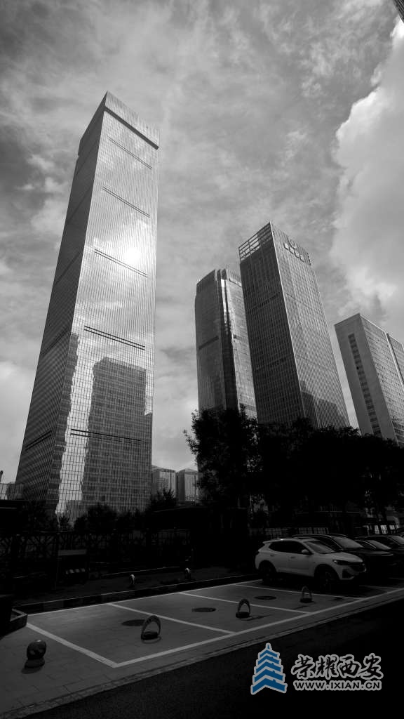 20251015151832front2_0_641246_FtlQwLjyN5dZoo1Uw5_uPyfEnUXb.jpg