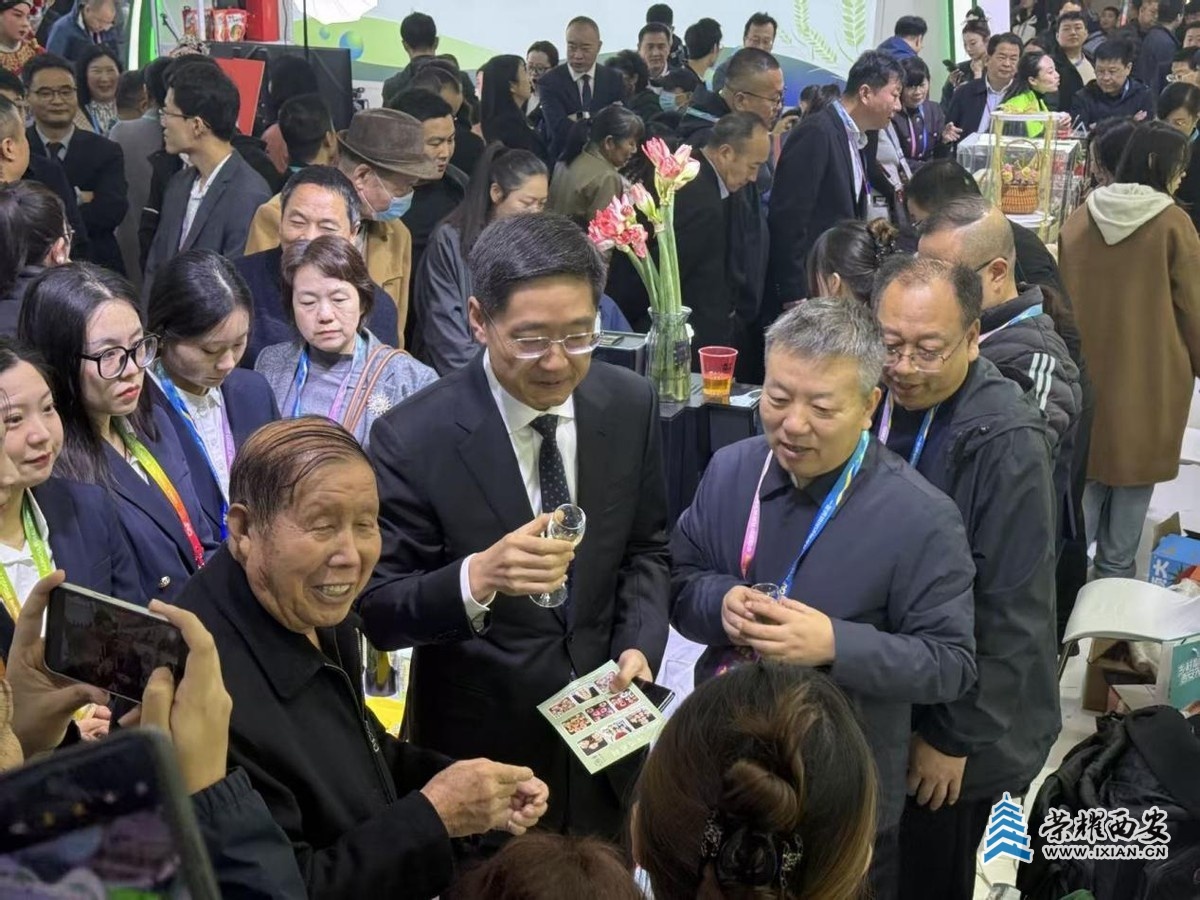 get?code=ODE4YmI5MWYzZDQ0NDkyNzYxYWJmNDk4ODhhYjEzZTIsMTc2MTYxNzI3NTA5Mg==.jpg get?code=ODE4YmI5MWYzZDQ0NDkyNzYxYWJmNDk4ODhhYjEzZTIsMTc2MTYxNzI3NTA5Mg==.jpg