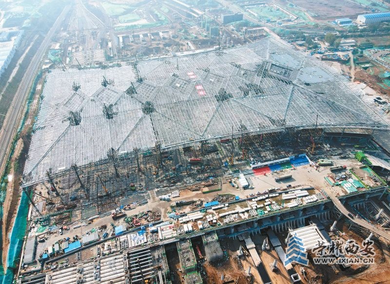 西安东站站房主体结构完工